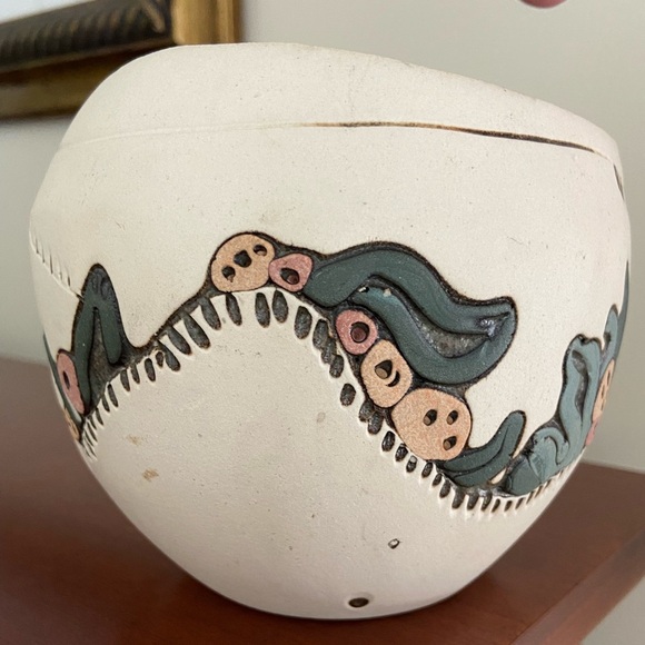 Native American Southwestern Hand Thrown Artist Signed Landscape Vase Bowl Pot - Picture 3 of 10